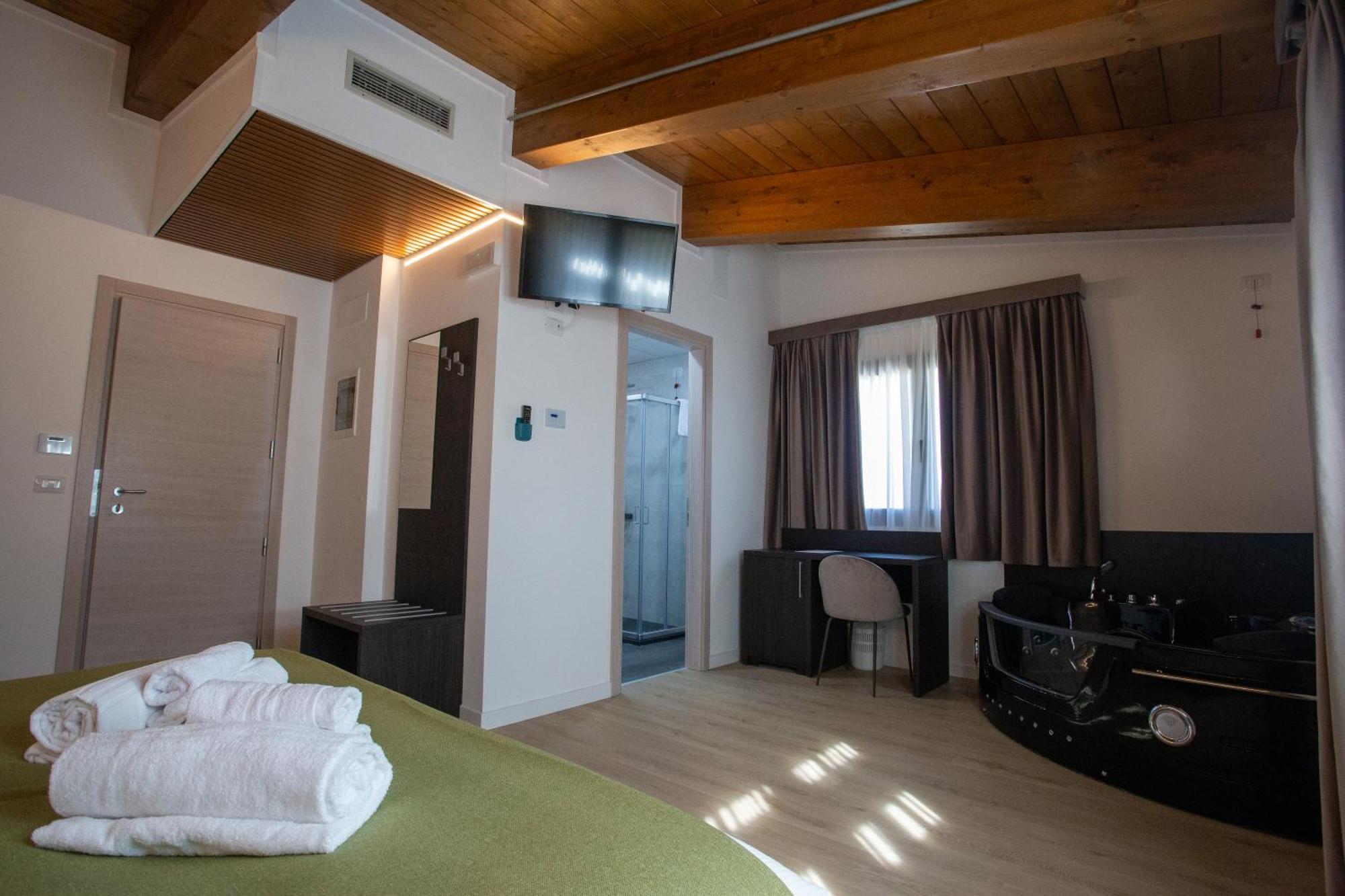 Hotel Il Castagneto Amatrice Esterno foto